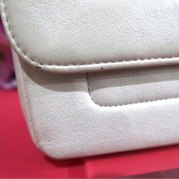 RARE Chanel Mini Lambskin Bag - Picture 6 of 16